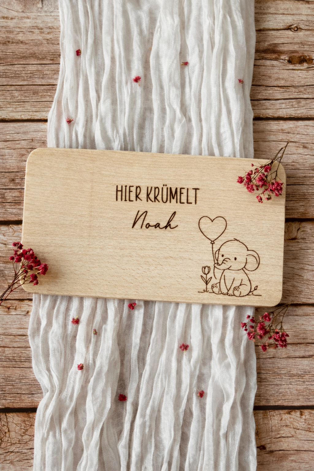 Frühstücksbrett - personalisiert - Hier krümelt-Elefant