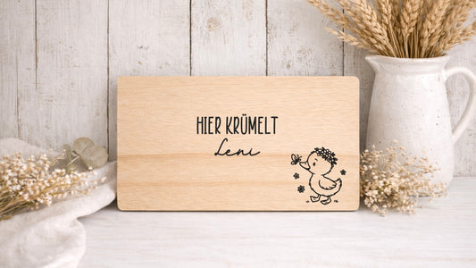 Frühstücksbrett - personalisiert - Hier krümelt