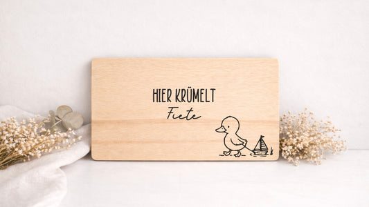 Frühstücksbrett - personalisiert - Hier krümelt