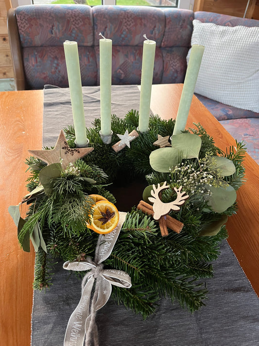 Adventskranz Hirsch
