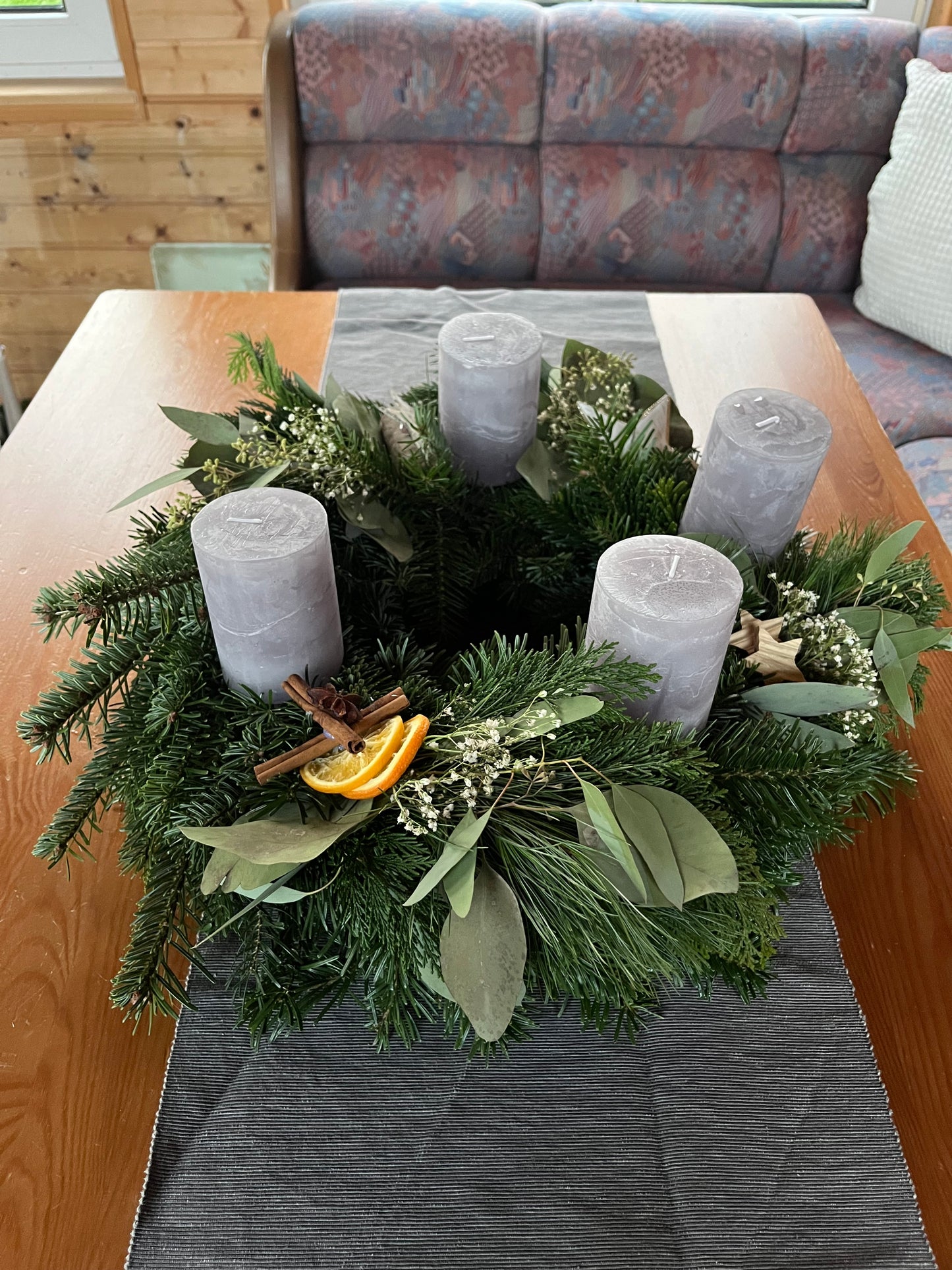 Adventskranz Grau